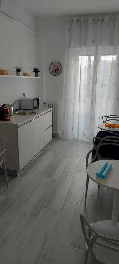 Le Gemelle Lägenhet Bari Exteriör bild
