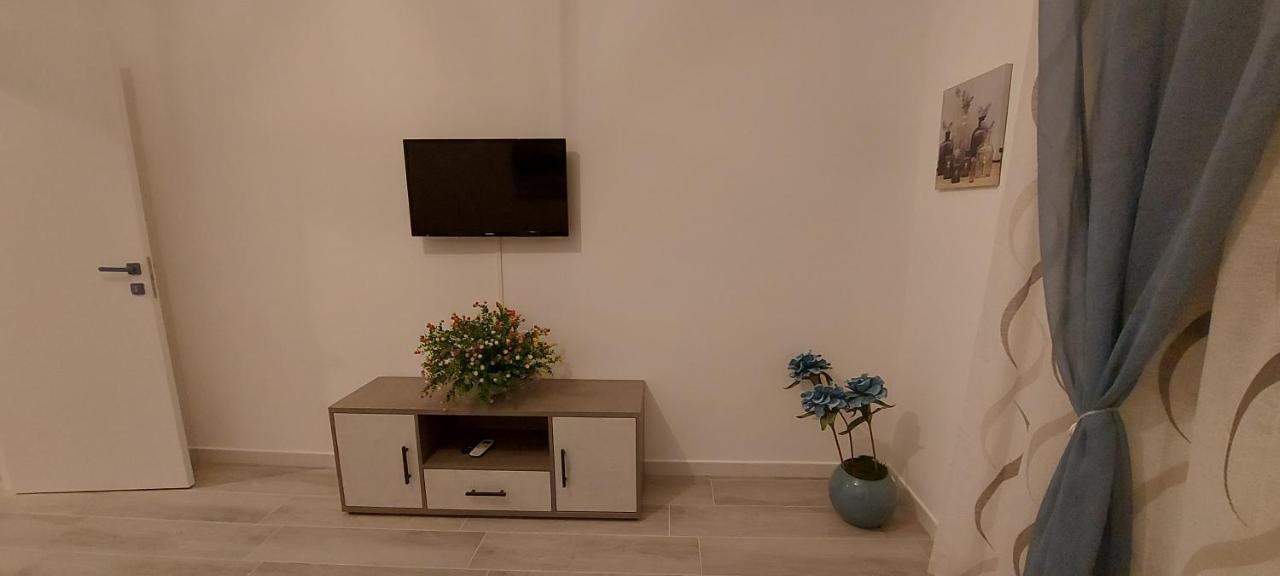 Le Gemelle Lägenhet Bari Exteriör bild
