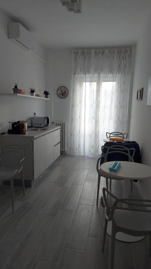 Le Gemelle Lägenhet Bari Exteriör bild